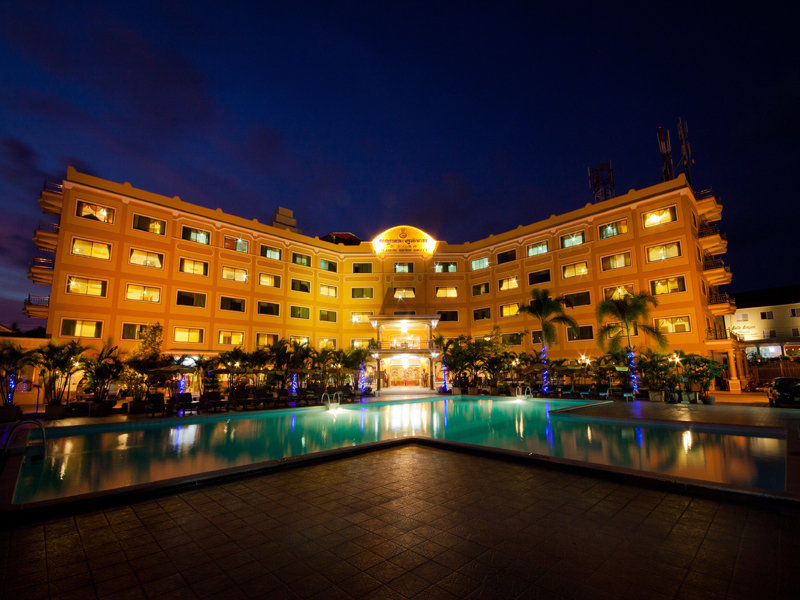 Golden Sand Hotel Sihanoukville Exterior photo