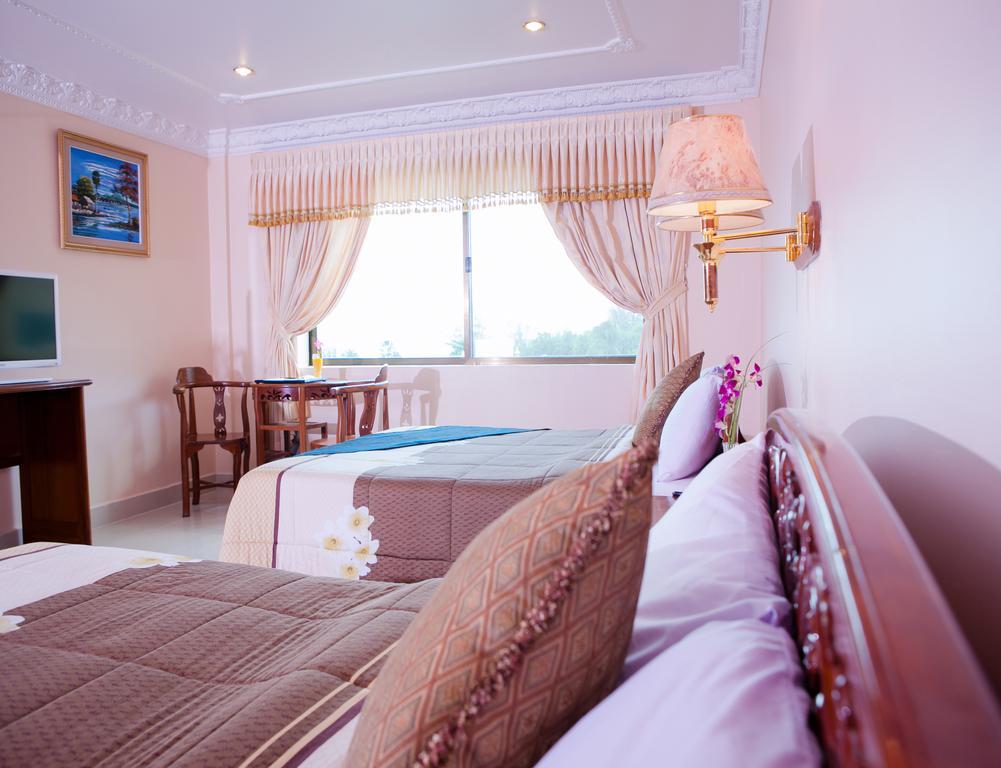 Golden Sand Hotel Sihanoukville Exterior photo
