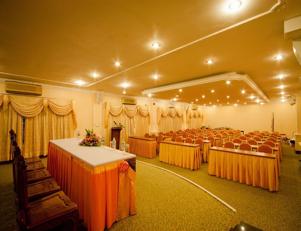 Golden Sand Hotel Sihanoukville Exterior photo